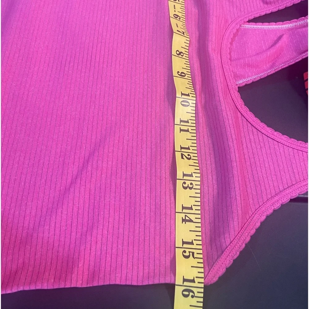 Lululemon Pink Stripped, Racerback Tank, Scallop hem, Size Small - Picture 5 of 10